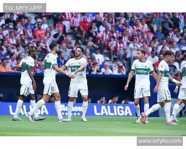 德比大战前瞻：两队交锋历史与战术分析，谁能在关键时刻笑到最后