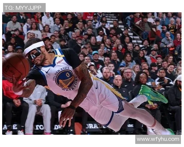 勇士客场击败开拓者保持不败，展现冠军风采